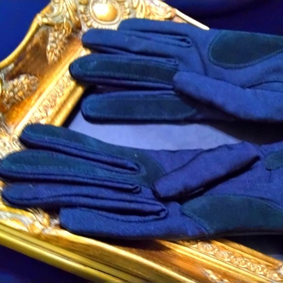 BLACK - Vintage Lined Women's Black Medium Sized Gloves - Picture 2 of 6